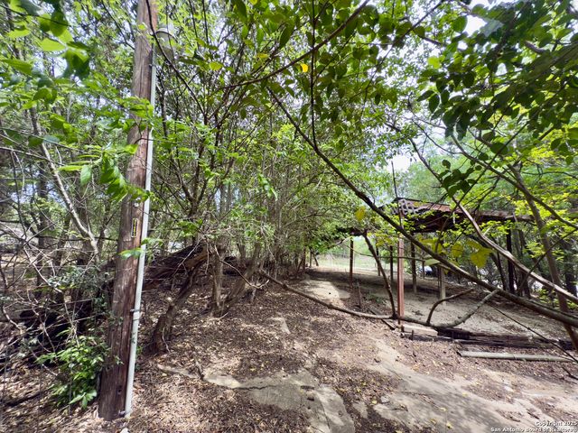 117 Deveraux, Canyon Lake, TX 78133