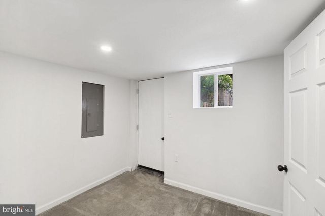 819 CATOR AVE, Baltimore, MD 21218