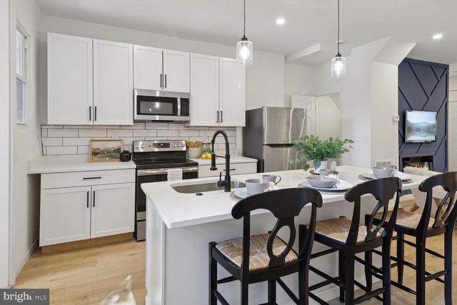 819 CATOR AVE, Baltimore, MD 21218