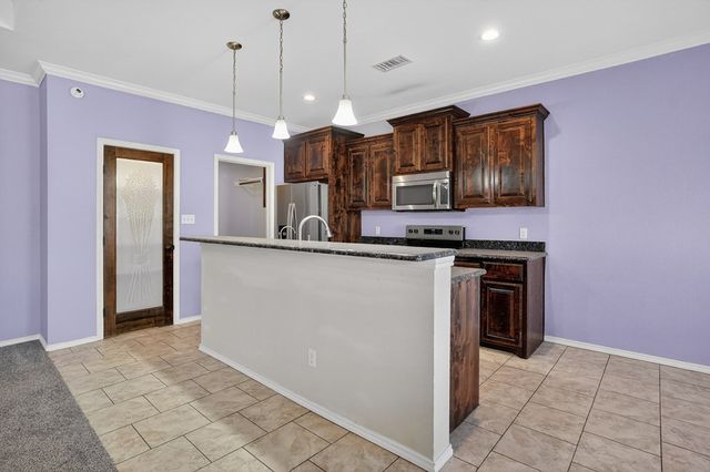 803 Cheyenne St, Midland, TX 79706