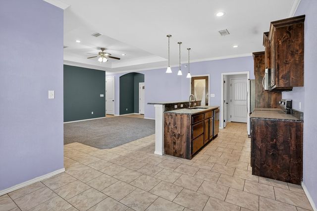 803 Cheyenne St, Midland, TX 79706