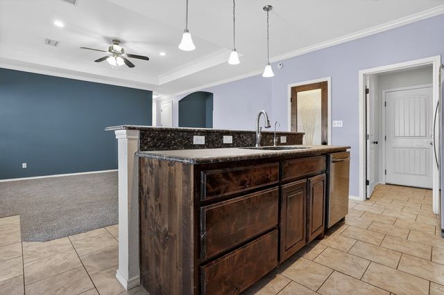 803 Cheyenne St, Midland, TX 79706