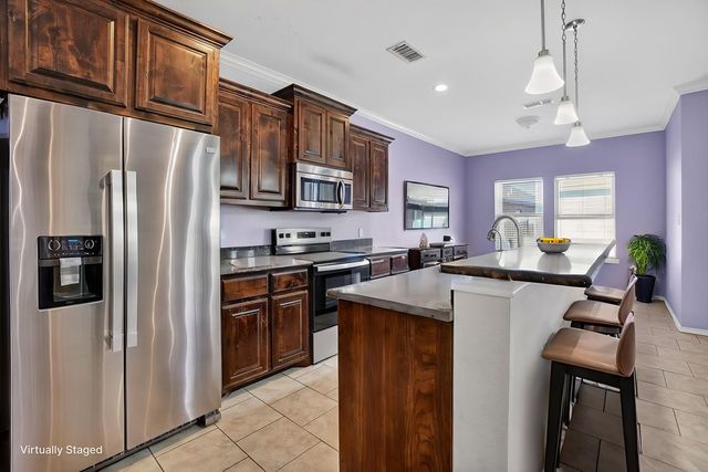 803 Cheyenne St, Midland, TX 79706