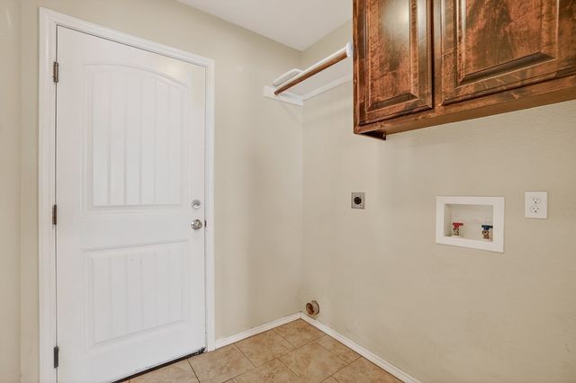 803 Cheyenne St, Midland, TX 79706