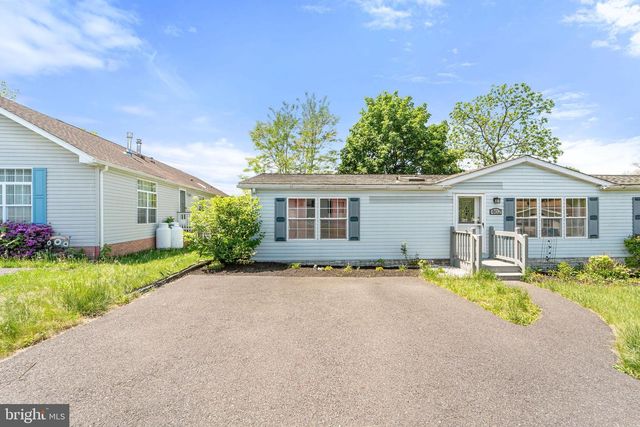 402 FORDHOOK, Doylestown, PA 18901