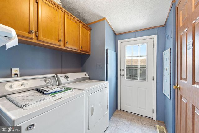 402 FORDHOOK, Doylestown, PA 18901