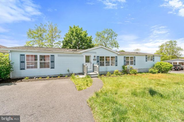 402 FORDHOOK, Doylestown, PA 18901