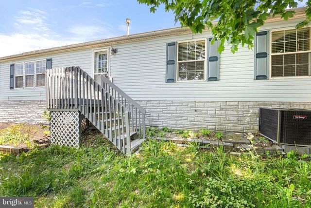 402 FORDHOOK, Doylestown, PA 18901