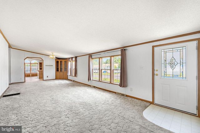 402 FORDHOOK, Doylestown, PA 18901