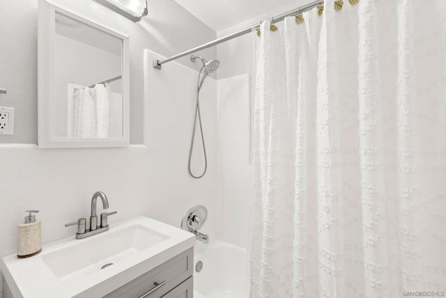 4502 Vista St, San Diego, CA 92116