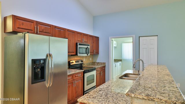 28 Ames Lane, Daytona Beach, FL 32118