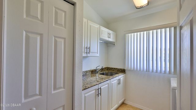 28 Ames Lane, Daytona Beach, FL 32118