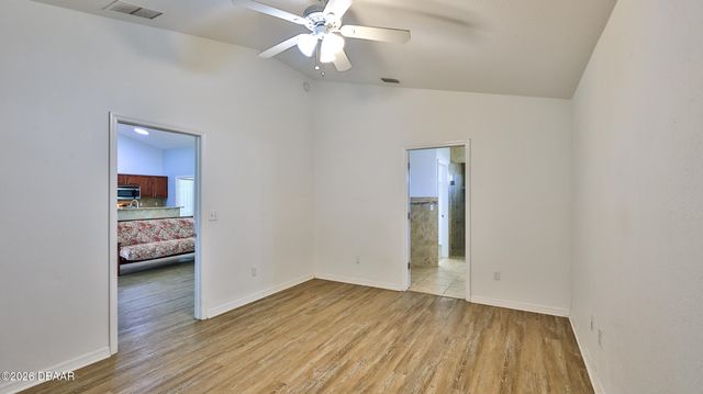 28 Ames Lane, Daytona Beach, FL 32118