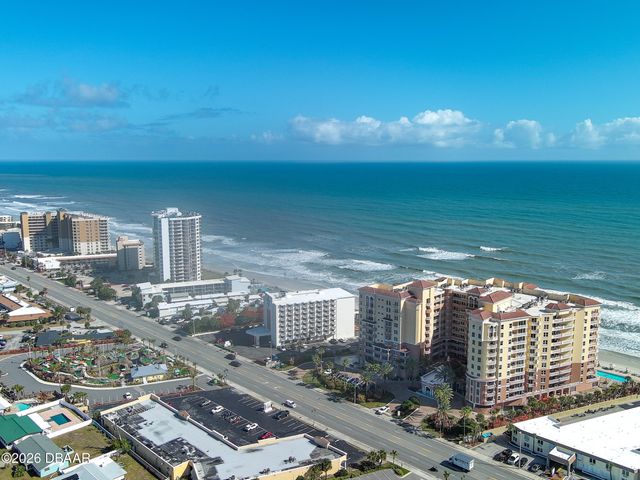 28 Ames Lane, Daytona Beach, FL 32118