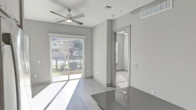 401 W 25th St Street 1441, Houston, TX 77008