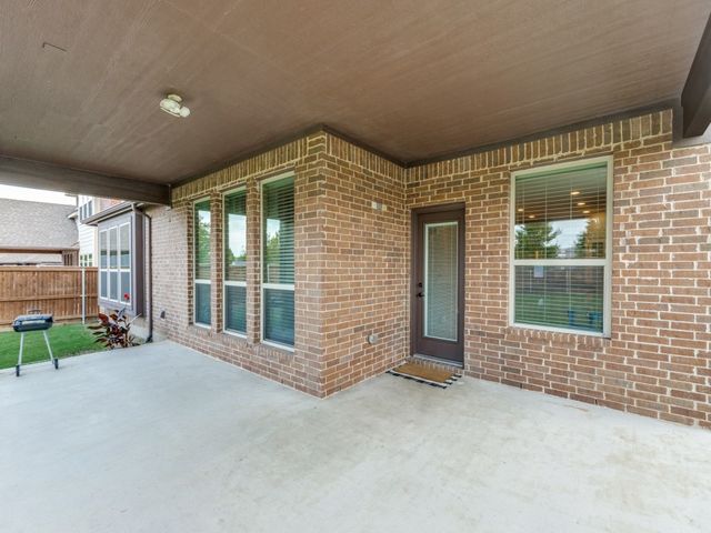 1605 Barnard Lane, Savannah, TX 76227