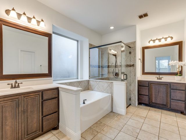 1605 Barnard Lane, Savannah, TX 76227