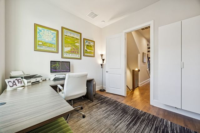 653 Dalton Lane, Irving, TX 75039