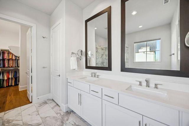 653 Dalton Lane, Irving, TX 75039