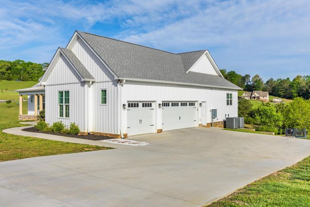 206 Rochelle Circle NE, Charleston, TN 37310