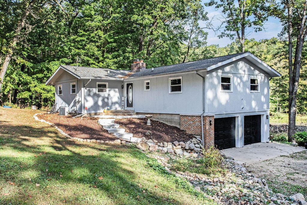 6475 Poorman Road, Battle Creek, MI 49017