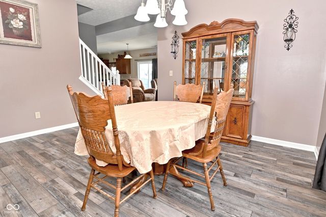 8643 Pattype Lane, Avon, IN 46123