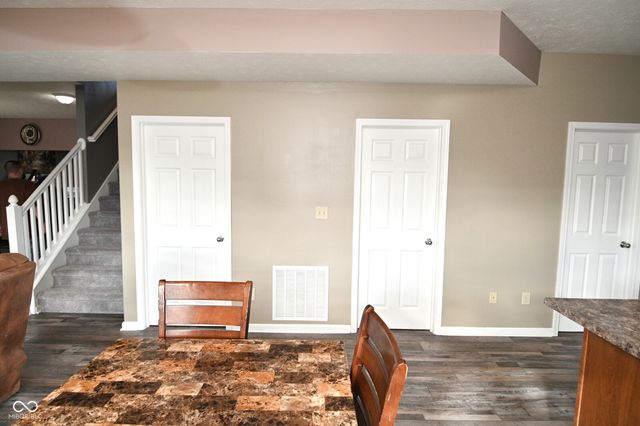 8643 Pattype Lane, Avon, IN 46123