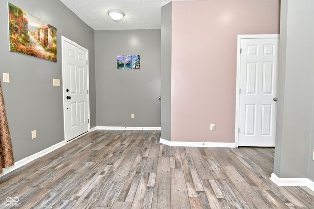 8643 Pattype Lane, Avon, IN 46123