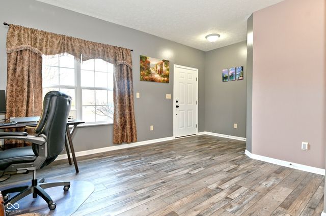 8643 Pattype Lane, Avon, IN 46123