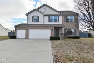 8643 Pattype Lane, Avon, IN 46123