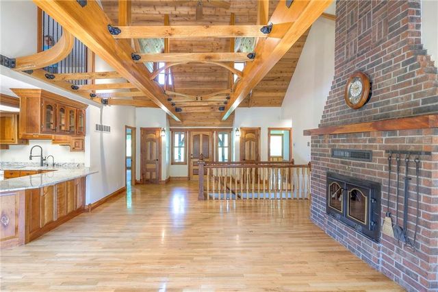 23400 Cottage Lane, Harrisonville, MO 64701