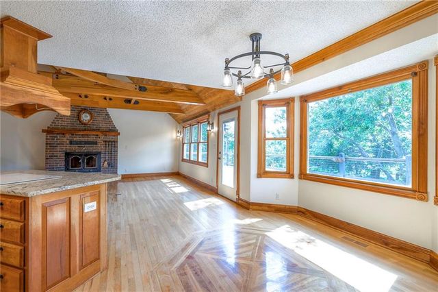 23400 Cottage Lane, Harrisonville, MO 64701