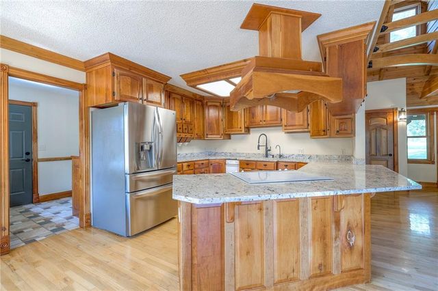 23400 Cottage Lane, Harrisonville, MO 64701