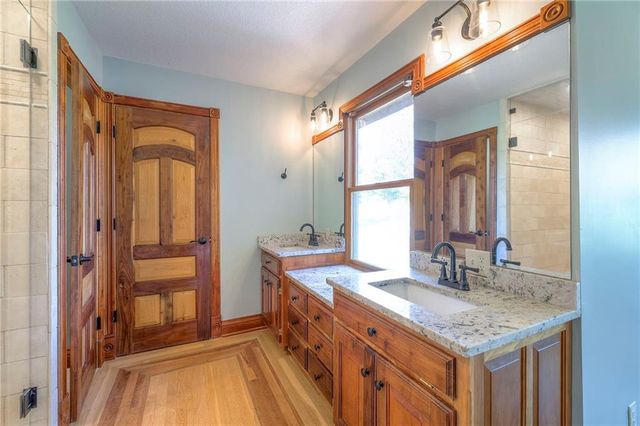 23400 Cottage Lane, Harrisonville, MO 64701