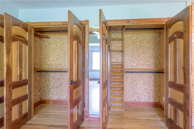 23400 Cottage Lane, Harrisonville, MO 64701