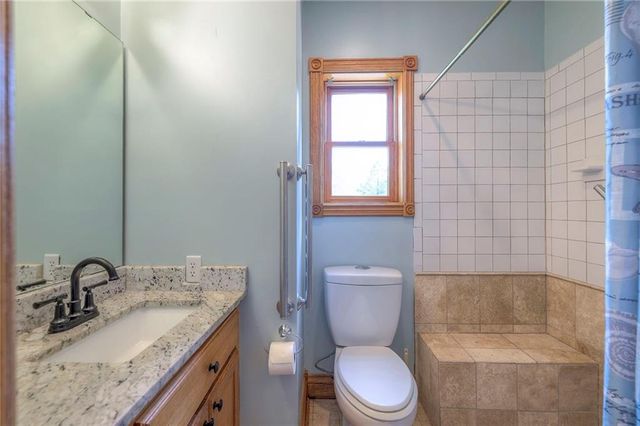 23400 Cottage Lane, Harrisonville, MO 64701