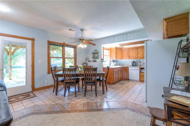 23400 Cottage Lane, Harrisonville, MO 64701