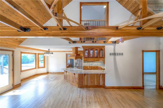 23400 Cottage Lane, Harrisonville, MO 64701