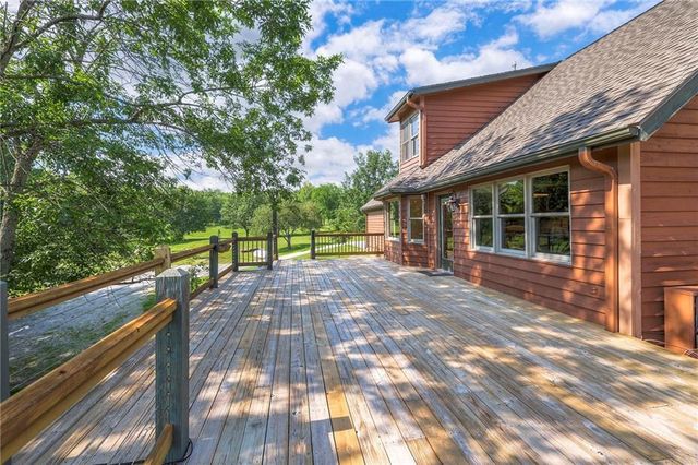 23400 Cottage Lane, Harrisonville, MO 64701