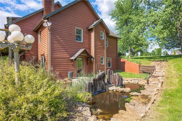 23400 Cottage Lane, Harrisonville, MO 64701