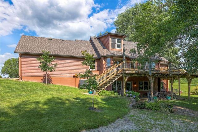 23400 Cottage Lane, Harrisonville, MO 64701