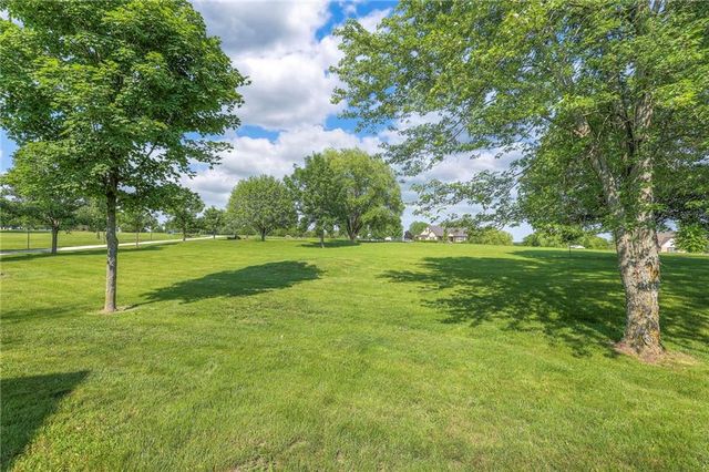 23400 Cottage Lane, Harrisonville, MO 64701