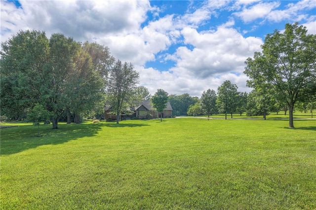 23400 Cottage Lane, Harrisonville, MO 64701