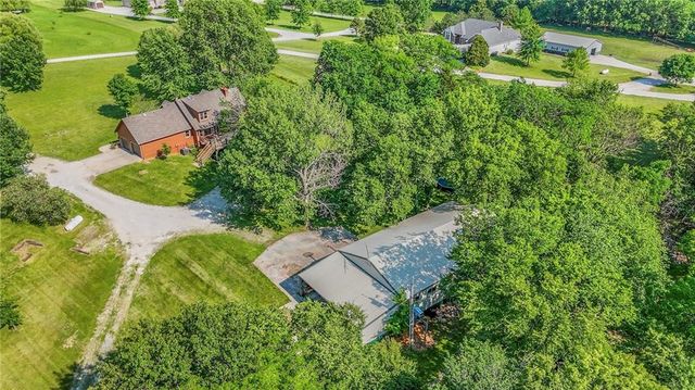 23400 Cottage Lane, Harrisonville, MO 64701
