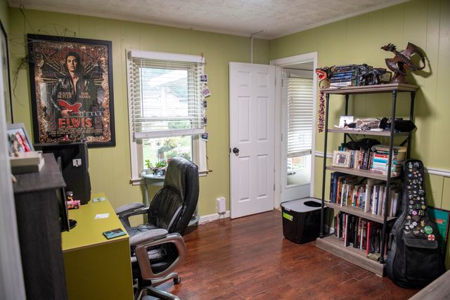 2013 Alexandria Drive, Lexington, KY 40504
