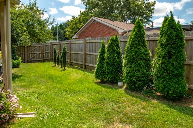 2013 Alexandria Drive, Lexington, KY 40504