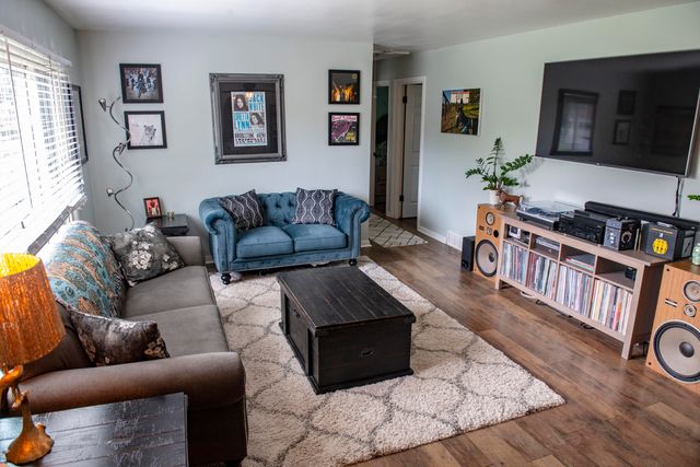 2013 Alexandria Drive, Lexington, KY 40504