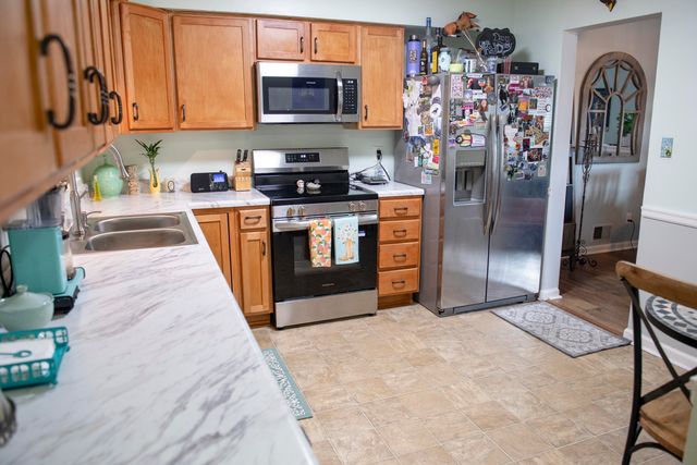2013 Alexandria Drive, Lexington, KY 40504