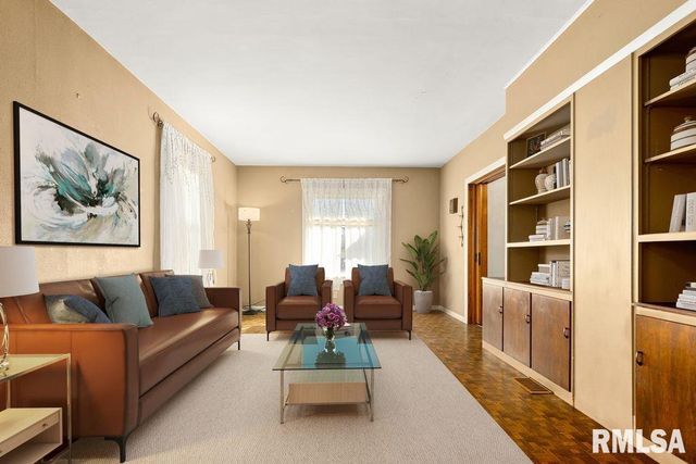 523 N MAIN Street, Morton, IL 61550