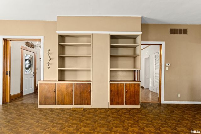 523 N MAIN Street, Morton, IL 61550